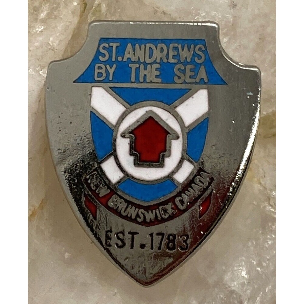 Vintage St Andrews By The Sea New Brunswick‎ CA Enamel State Pin Travel Souvenir